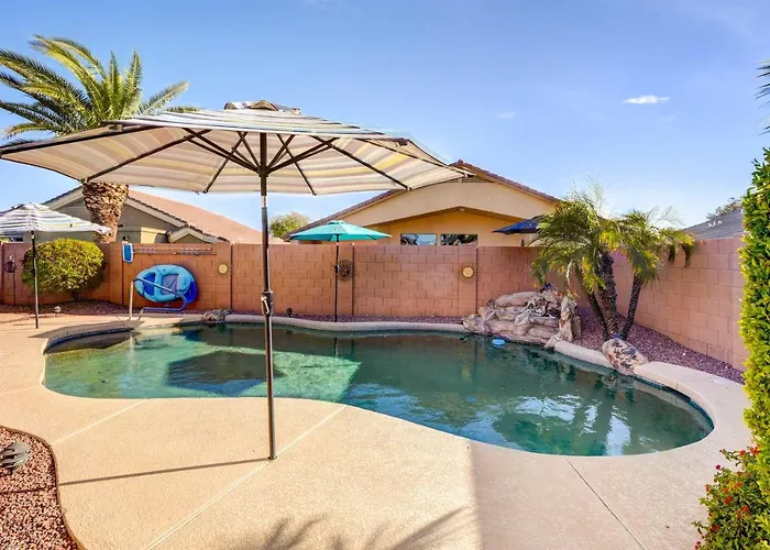 Pets Welcome! Group Retreat W/ Pool In Surprise!